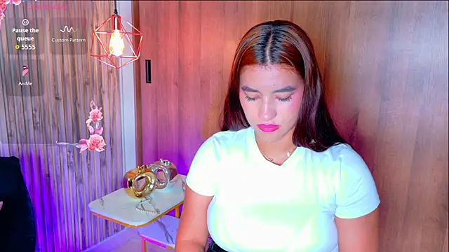 Victoria Rous online show from May 30, 9:33 pm