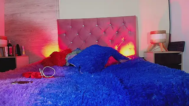 Sary LittleSmiles online show from April 28, 3:32 am