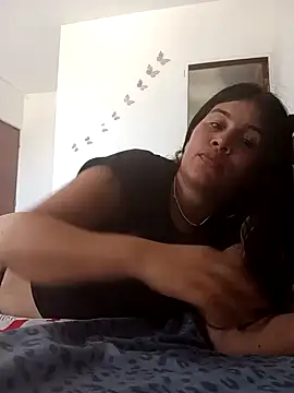 sexy bella 20 online show from July 17, 6:55 pm