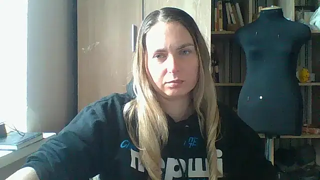 Mollie365 online show from March 17, 11:03 am