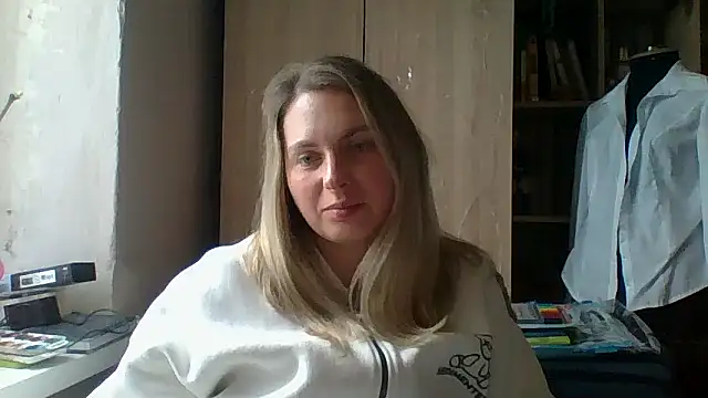 Mollie365 online show from April 12, 10:40 am