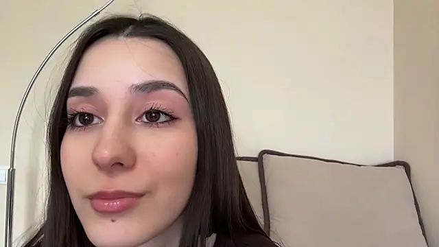 AdeleVelvet online show from April 4, 11:09 am