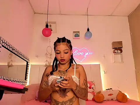 Flamynhot online show from March 9, 2:31 pm