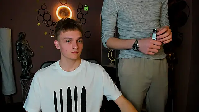 john lik online show from April 2, 7:11 pm