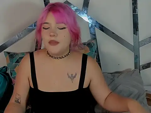 Sherry Boomm online show from April 8, 8:55 pm