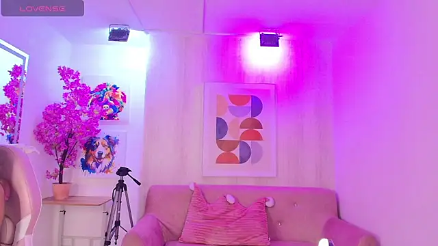 Gabriela meow online show from April 11, 6:30 am