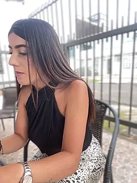 Electra Pinkk online show from April 8, 1:57 pm