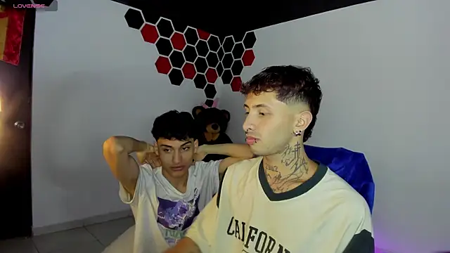 Wall ee- online show from March 19, 4:06 am