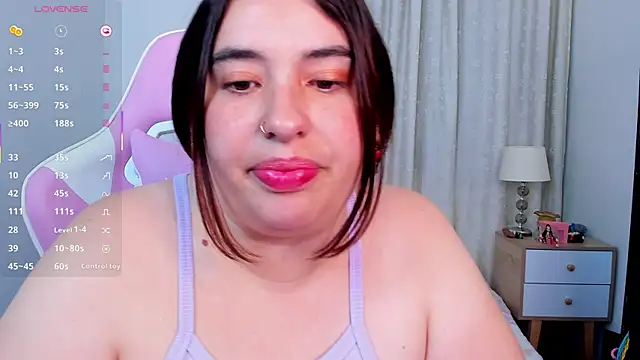 leidydrip  online show from April 7, 4:58 am