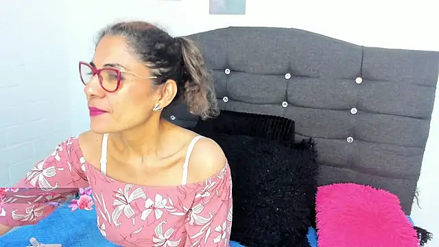 Antonella Rizzo01 online show from July 14, 10:25 pm