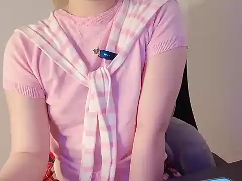 hunhun122 online show from April 3, 7:56 pm