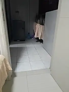 zxc81830 online show from March 26, 1:46 pm