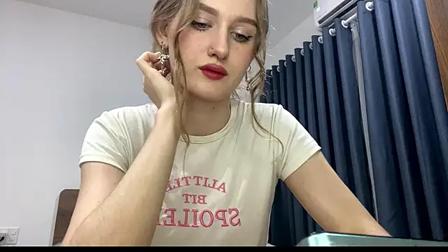 JanesSpace online show from April 3, 8:40 pm