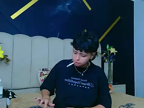 NikiEvanz online show from April 29, 2:37 am