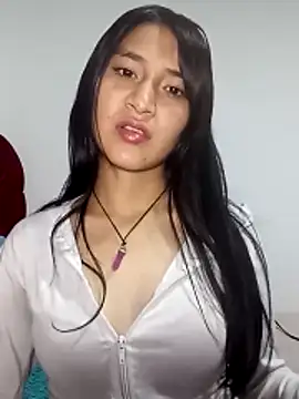 KarolaMendez online show from May 14, 11:54 pm