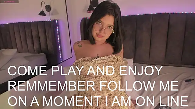 selena  smith1 online show from April 26, 3:37 am