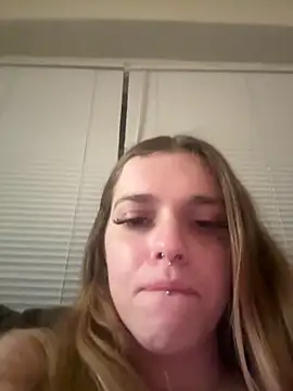 Naughtykitten199 online show from March 12, 8:17 am