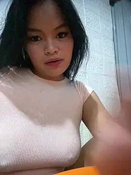 hotpinaydaisy online show from April 23, 12:23 pm
