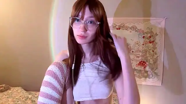 holly sinner  online show from April 26, 6:16 pm