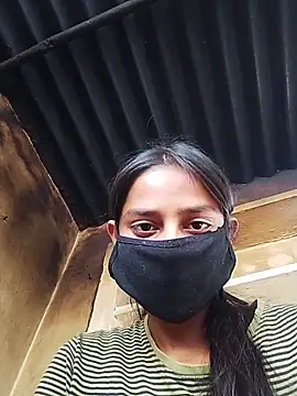 hot girl pooja online show from March 13, 8:37 am