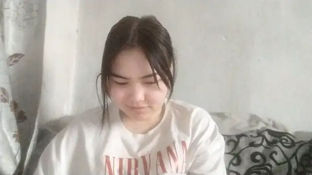 CuteAngell online show from April 19, 9:20 am
