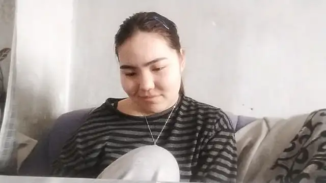 CuteAngell online show from March 27, 8:05 am