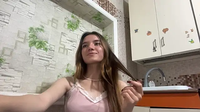 Lili Kilian online show from April 17, 3:25 pm