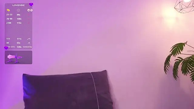 EmmaLopez11 online show from April 29, 11:57 am