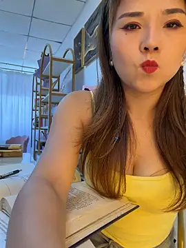 Xiaoxiao-y online show from June 22, 7:05 am