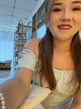 Xiaoxiao-y online show from June 27, 7:53 am