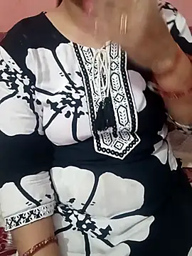 Gujju bhabhi69 online show from May 13, 12:22 pm