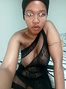 Hotsexyberry222 online show from March 26, 7:48 pm