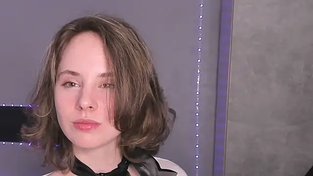 CrystaLeah online show from March 21, 8:19 am