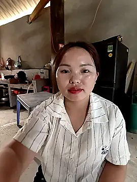 Mina xYx online show from April 15, 9:10 am