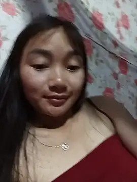 emmasexy2k online show from May 19, 1:45 am