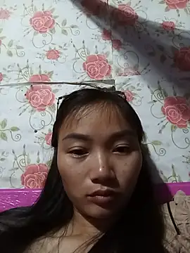 emmasexy2k online show from May 17, 1:38 am