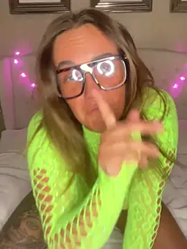 Spicy-Mama69 online show from April 2, 6:49 pm