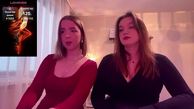 DioneYsaguirre online show from March 16, 4:00 pm