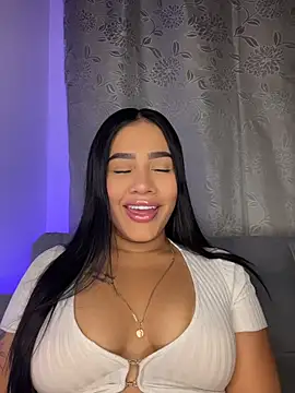 AlisonBeltran1 online show from August 5, 3:13 am