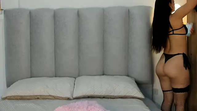Valentina lux1 online show from May 9, 9:28 pm