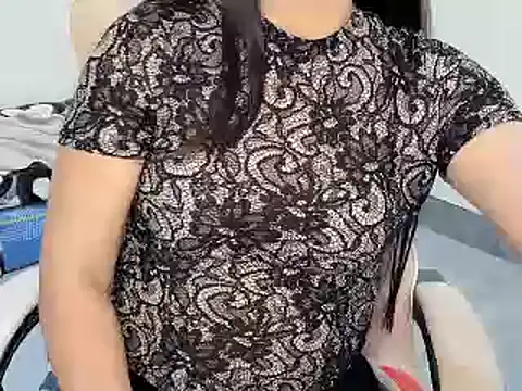 AmyLinee 1 online show from June 11, 7:49 am