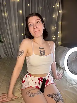 RinaHoward online show from March 16, 4:44 pm