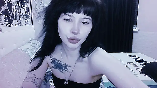 AllisonDeetz online show from July 4, 4:36 pm
