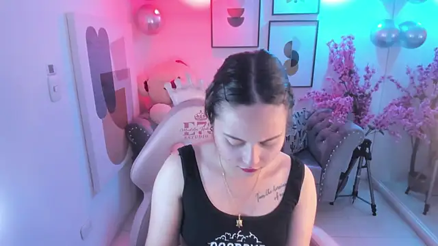 Shady bug online show from April 23, 7:38 pm