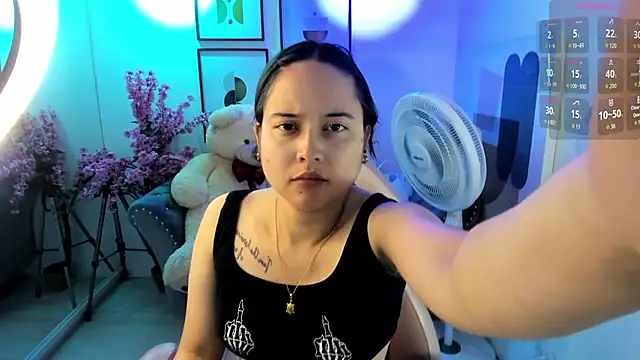 Shady bug online show from July 10, 8:09 pm