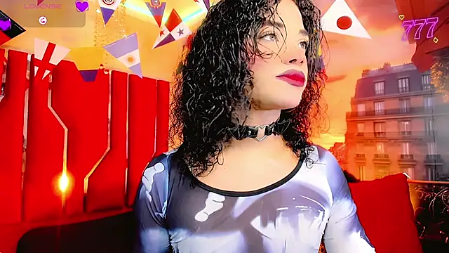 Paola Delfino online show from June 14, 10:15 am
