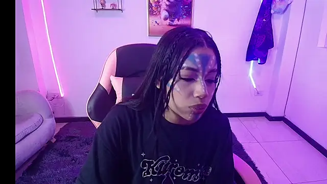 AryahMoonn online show from April 30, 3:34 am