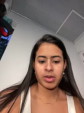 lucirganaxxx online show from May 10, 11:18 pm