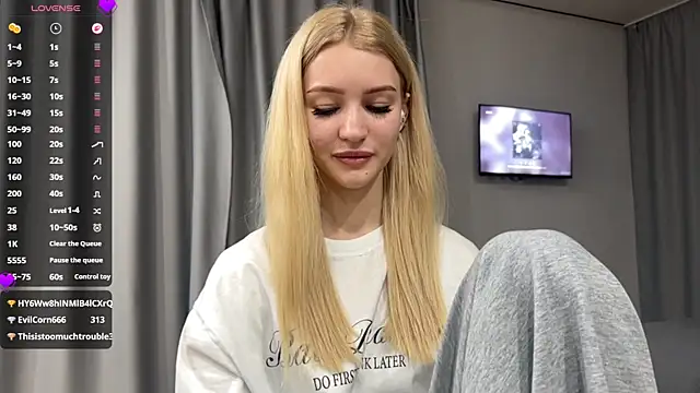 MelissaEvenns online show from June 19, 3:37 pm