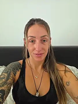 NicoleKaiser online show from July 14, 8:19 am